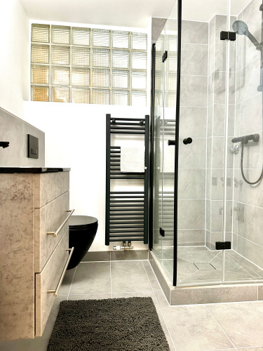 First occupancy, FURNISHED: Bright 2-Room Flat w Balcony in Ratingen-Süd, Stylish w Upscale Equipment - Gallery - 25