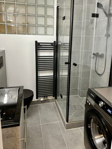 First occupancy, FURNISHED: Bright 2-Room Flat w Balcony in Ratingen-Süd, Stylish w Upscale Equipment - Gallery - 24