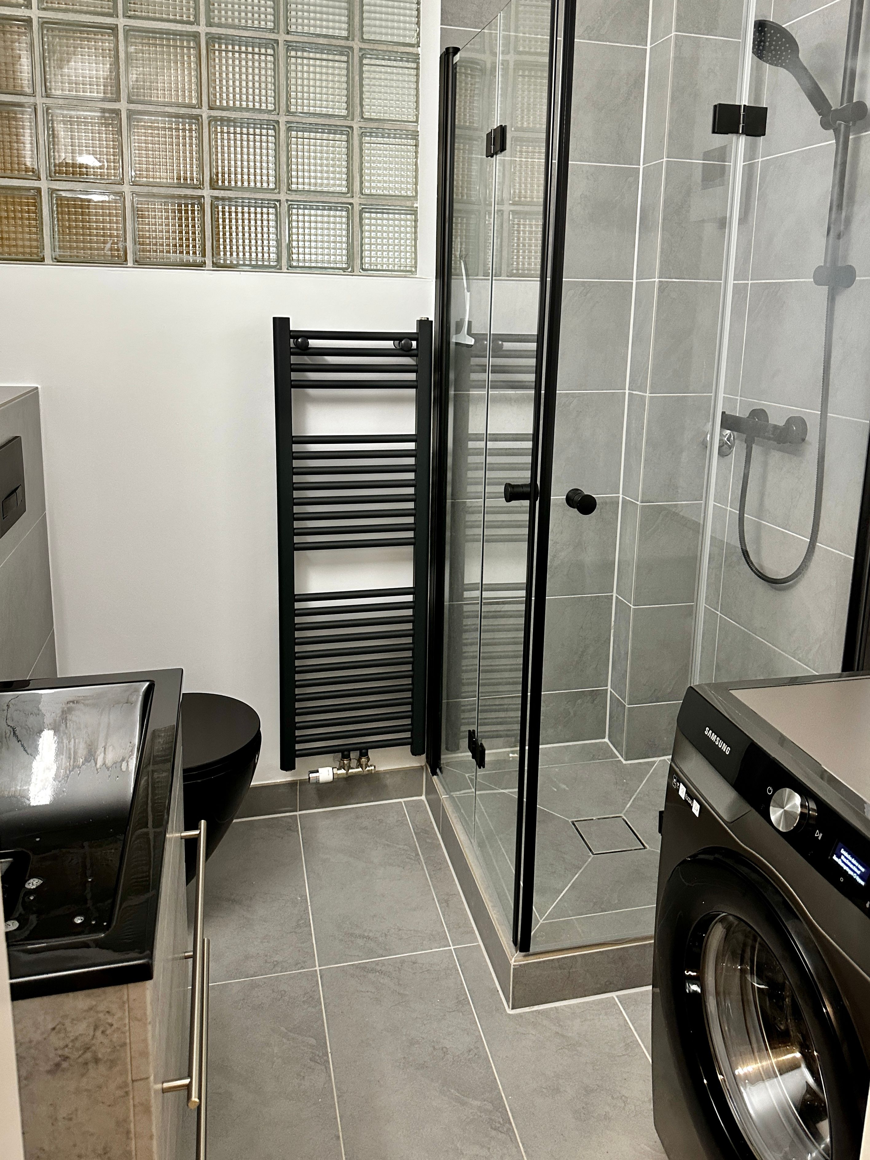First Occupancy, FURNISHED: Bright 2-Room Flat W Balcony In Ratingen-Süd, Stylish W Upscale Equipmen - 23
