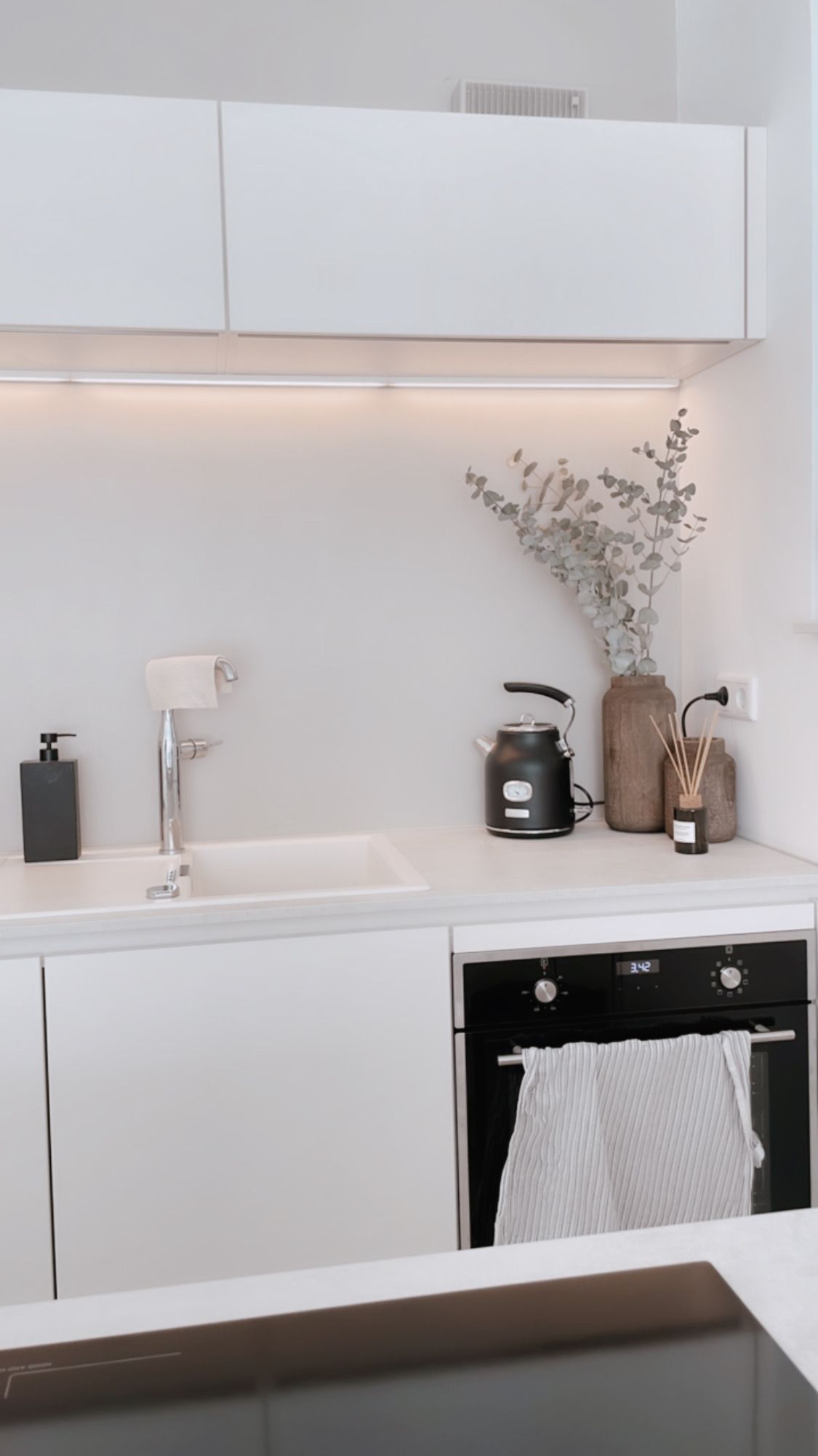 Schöne Möblierte 2 Zimmer Wohnung - 3