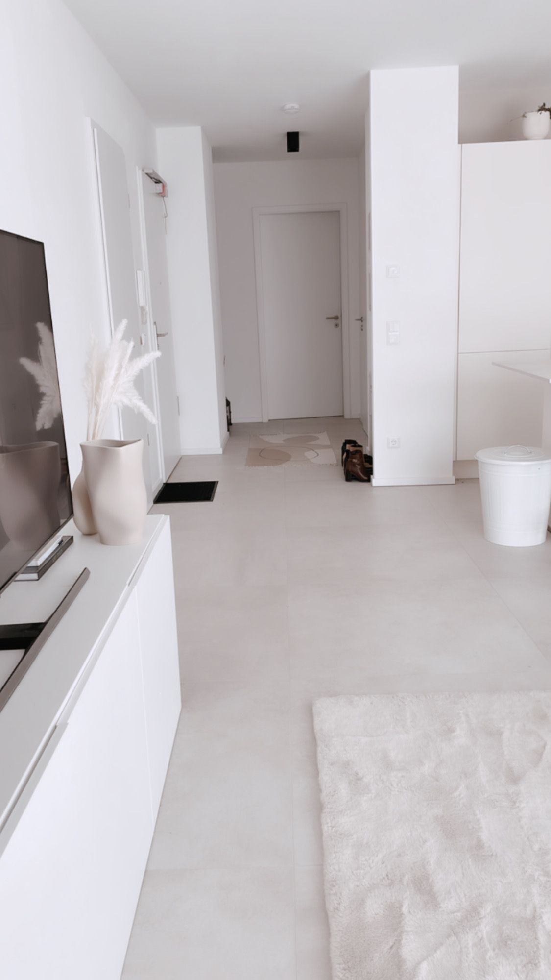 Schöne Möblierte 2 Zimmer Wohnung - 2