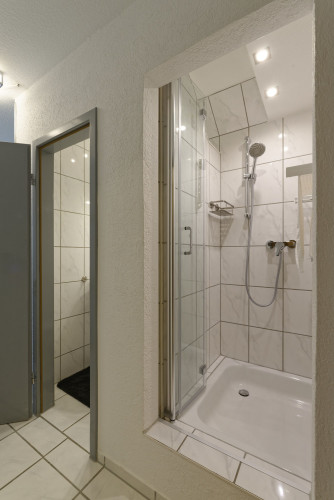 Apartment at Frankfurt Airport - Gallery - 7