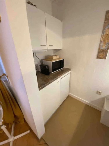 Large Studio City Ost