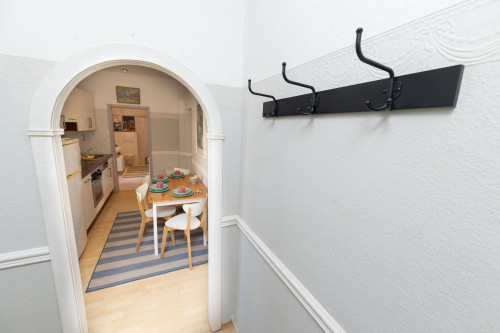 Bright 2BR Jugendstil-Flat in the heart of Erfurt - Gallery - 32