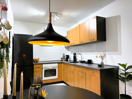 Central Living Meets Nature – Your Perfect Home Away from Home - Gallery - 9