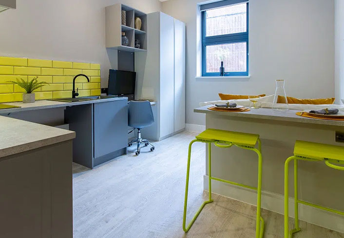  Bronze Accessible Studio  -  Axo Seven Sisters  - Gallery -  5