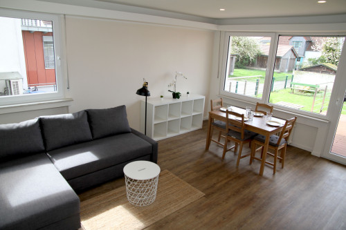 Close to the City, Quiet & Modern: Garden Apartment w/ Terrace