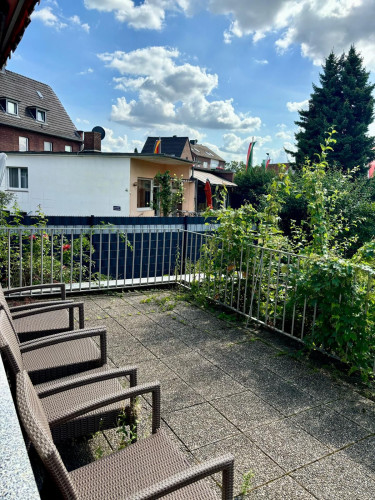 Apartment with Garden and Terrace near the Rhine in Neuss