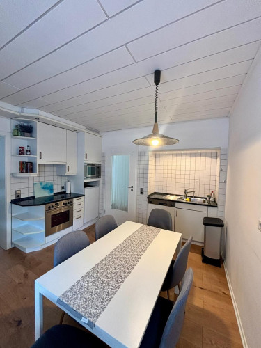 Apartment with Garden and Terrace near the Rhine in Neuss - Gallery - 9