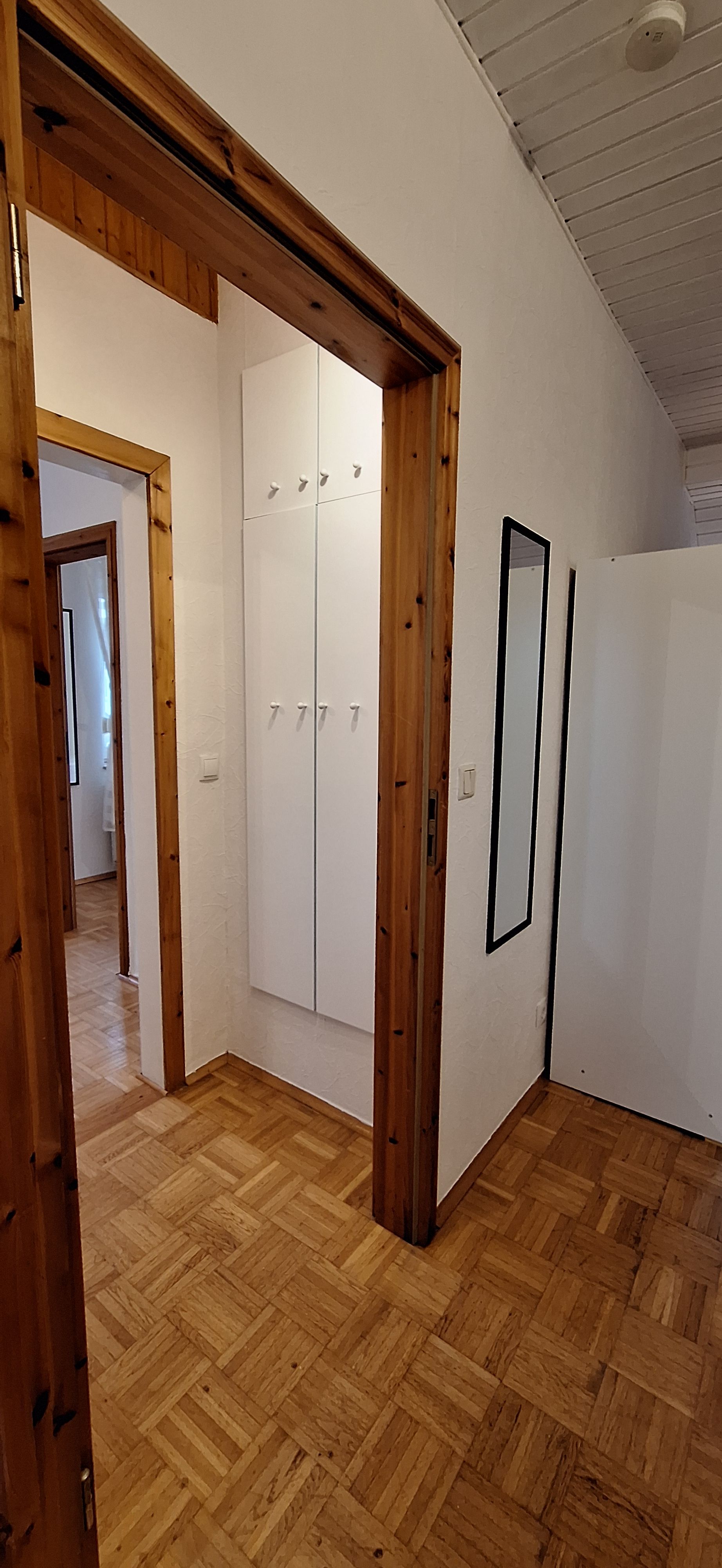 Bright 4-Room Loft In Sankt Augustin - 33