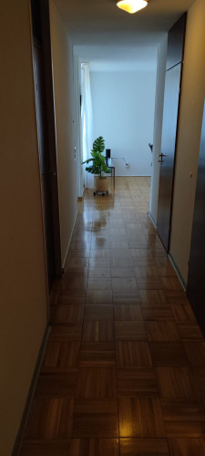 Huge appartament with an awesome view from two balconys, garage and dining area