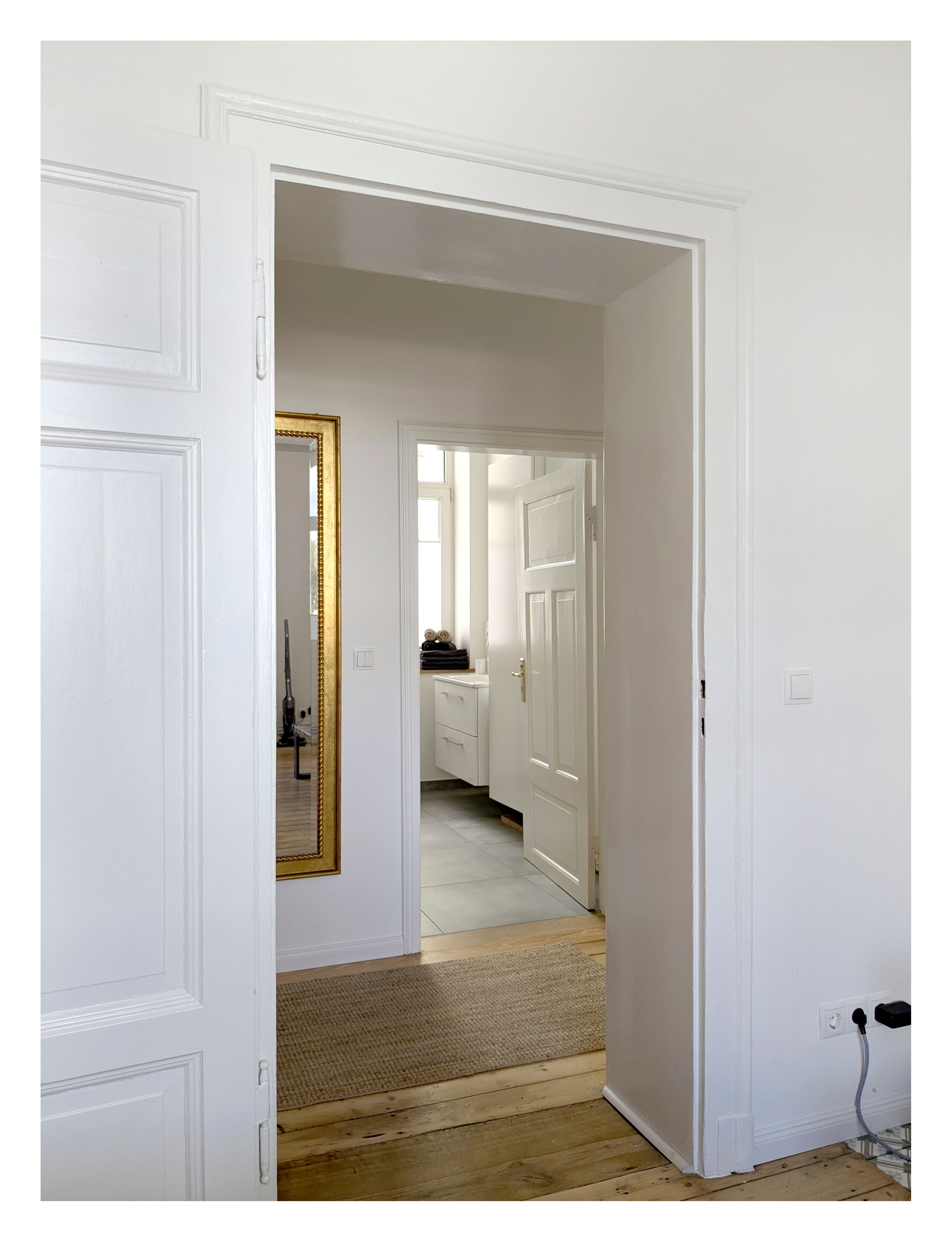 Central 2-Room Flat In An Old Building With Charm In The List - 6