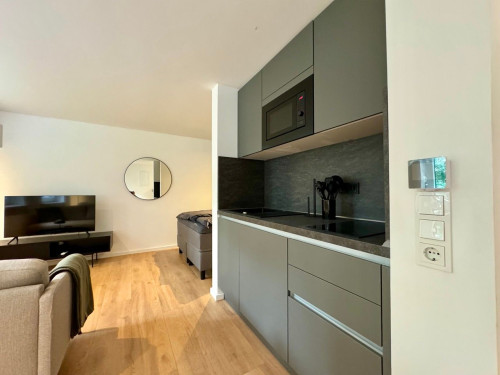 Stylish 1-Bedroom Apartment in Dortmund-Kirchhörde - Perfect for Business Travelers and Long-Term Stays - Gallery - 10