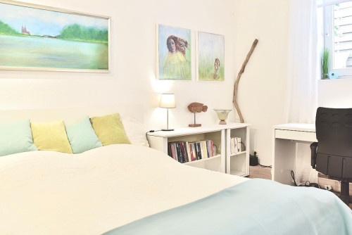 Beautiful apartment with inner courtyard, carport and with two parking spaces