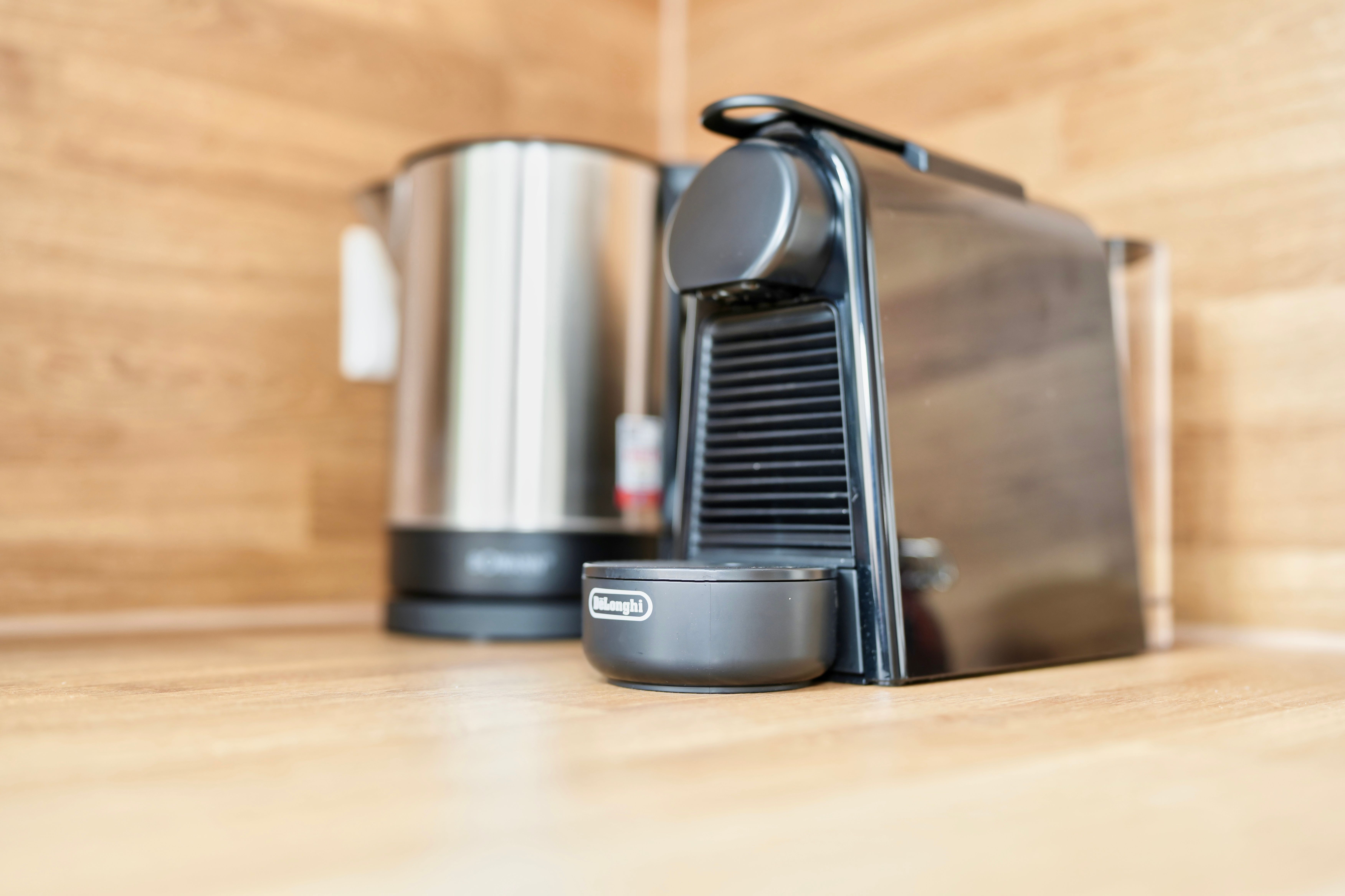  SudenburgNest: Modern, Studio Apartment In Magdeburg Including Box Spring Bed, Netflix And Washing M  -  SudenburgNest: Modern, studio apartment in Magdeburg including box spring bed, Netflix and washing machine  - Gallery -  9