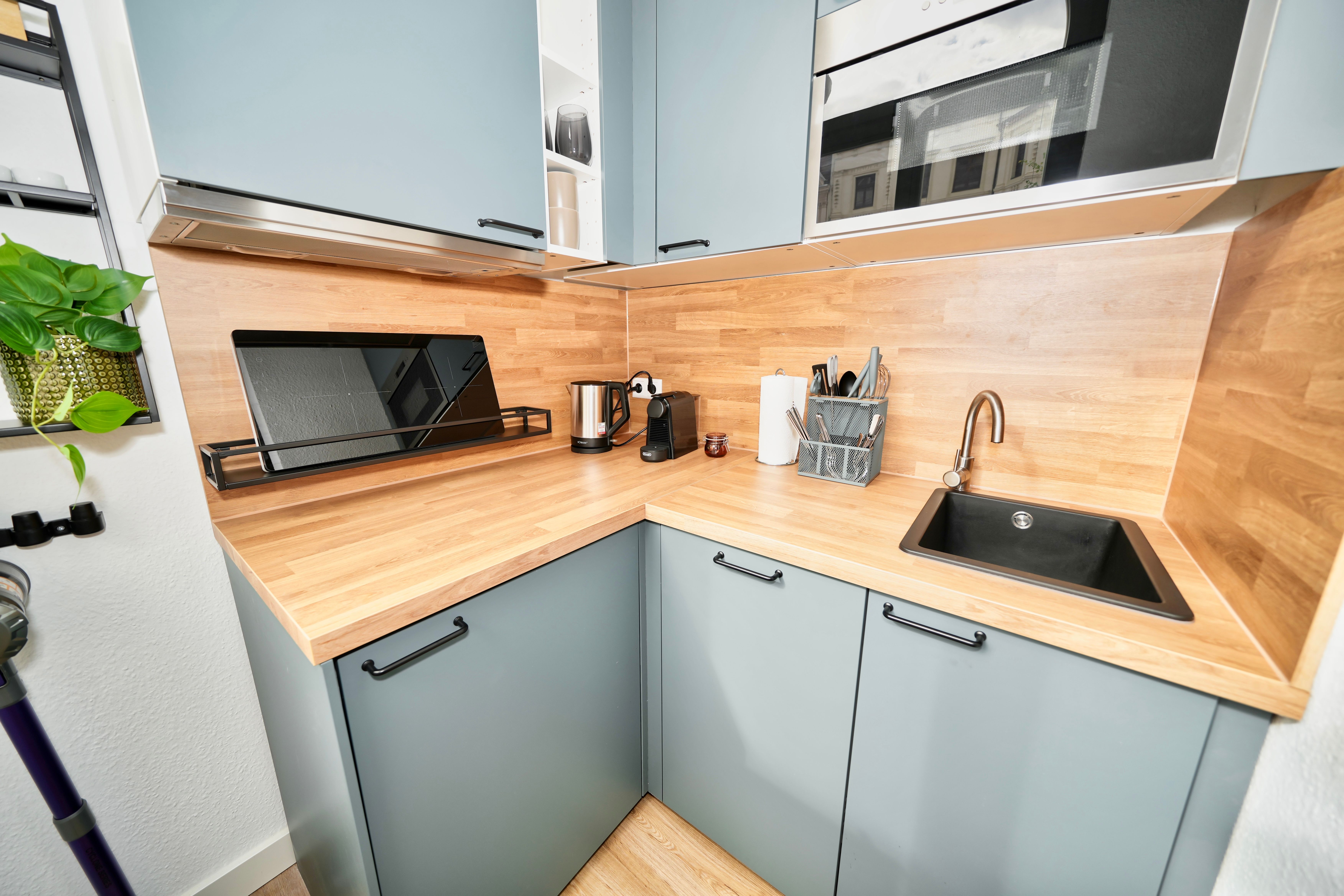  SudenburgNest: Modern, Studio Apartment In Magdeburg Including Box Spring Bed, Netflix And Washing M  -  SudenburgNest: Modern, studio apartment in Magdeburg including box spring bed, Netflix and washing machine  - Gallery -  11