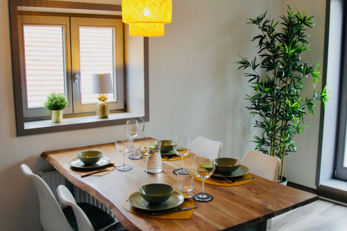 Furnished apartment | Complete service | Top location | | Business Austatttung