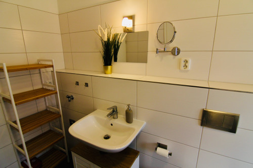 Furnished apartment | Complete service | Top location | | Business Austatttung
