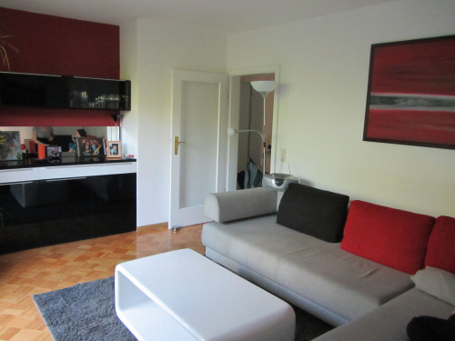 Modernly furnished 4 room apartment in the heart of the Heusteigviertel