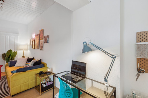 Canopy Bed l 4 BDR l Vintage Vibes – ZachaStay - Gallery - 5