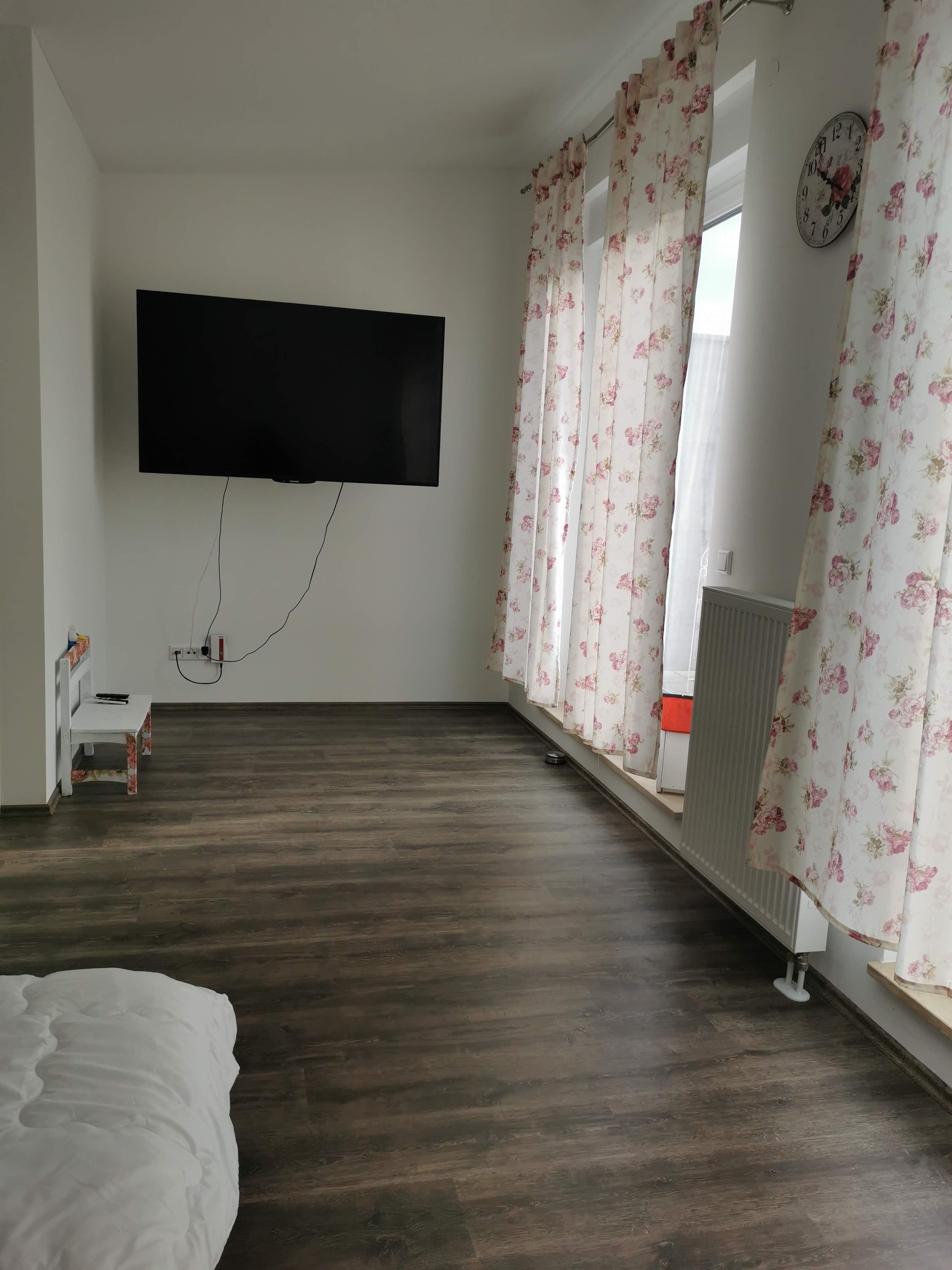 Gorgeous, Beautiful Town House In The Heart Of Town (Feucht) - 1