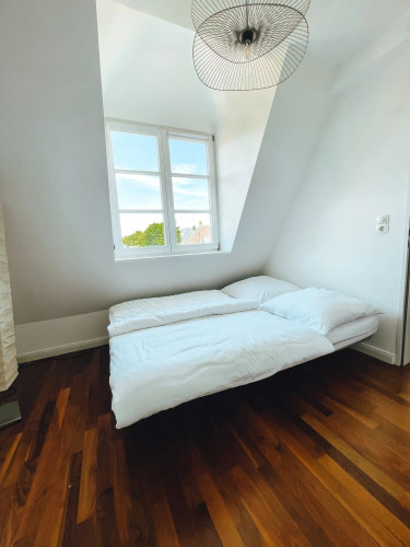 Exceptional apartment in a historic setting