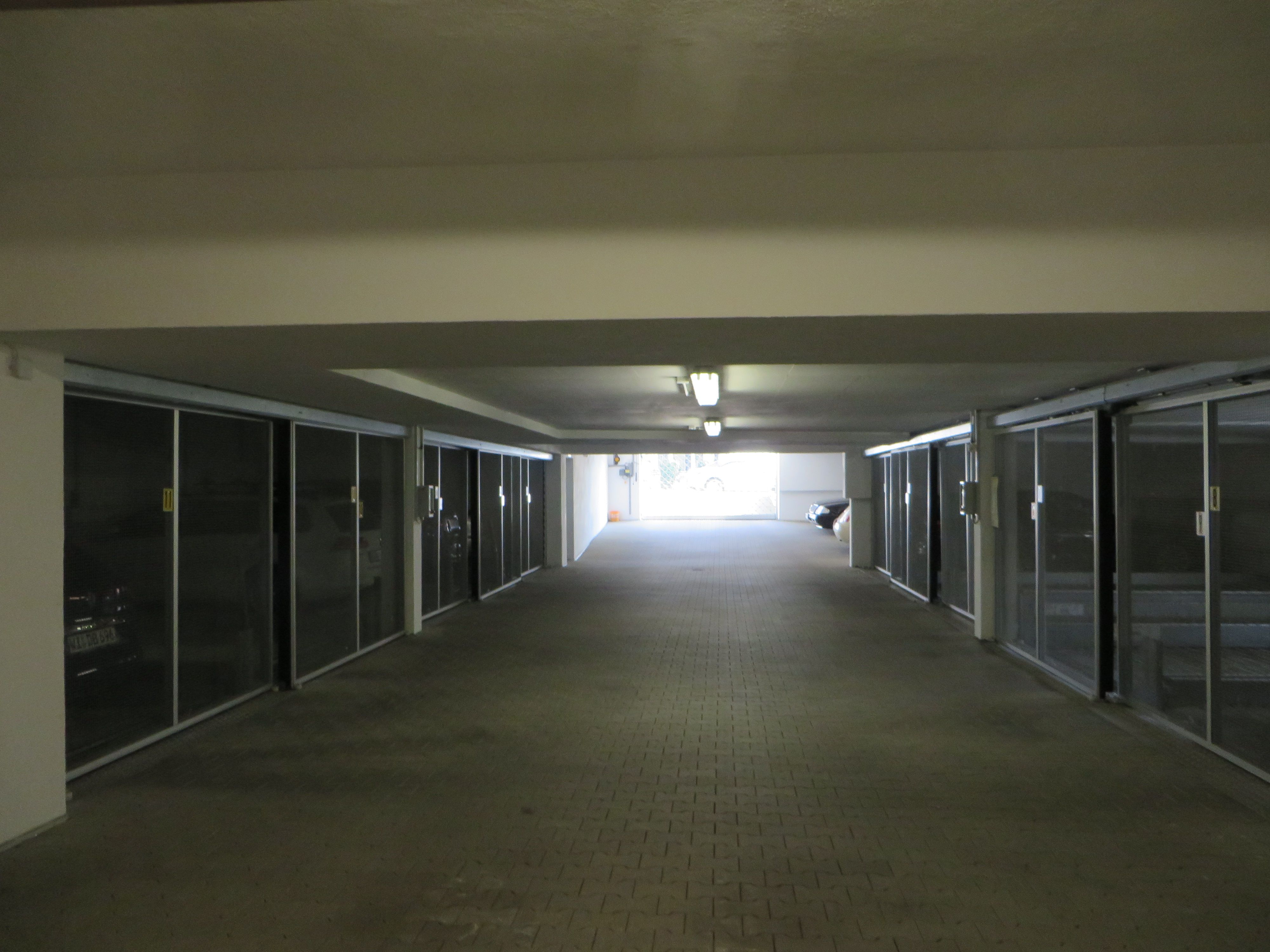  Design Apartment In The Green Suburb Of Wiesbaden, Close To Frankfurt & Airport  -  Design apartment in the green suburb of Wiesbaden, close to Frankfurt & airport  - Gallery -  2