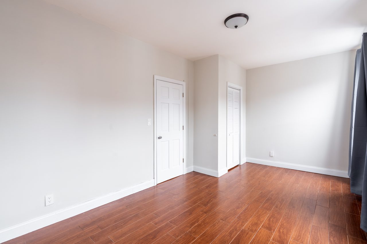  #964: Bedford-Stuyvesant - Queen Bedroom A  -  #964: Bedford-Stuyvesant  - Gallery -  16
