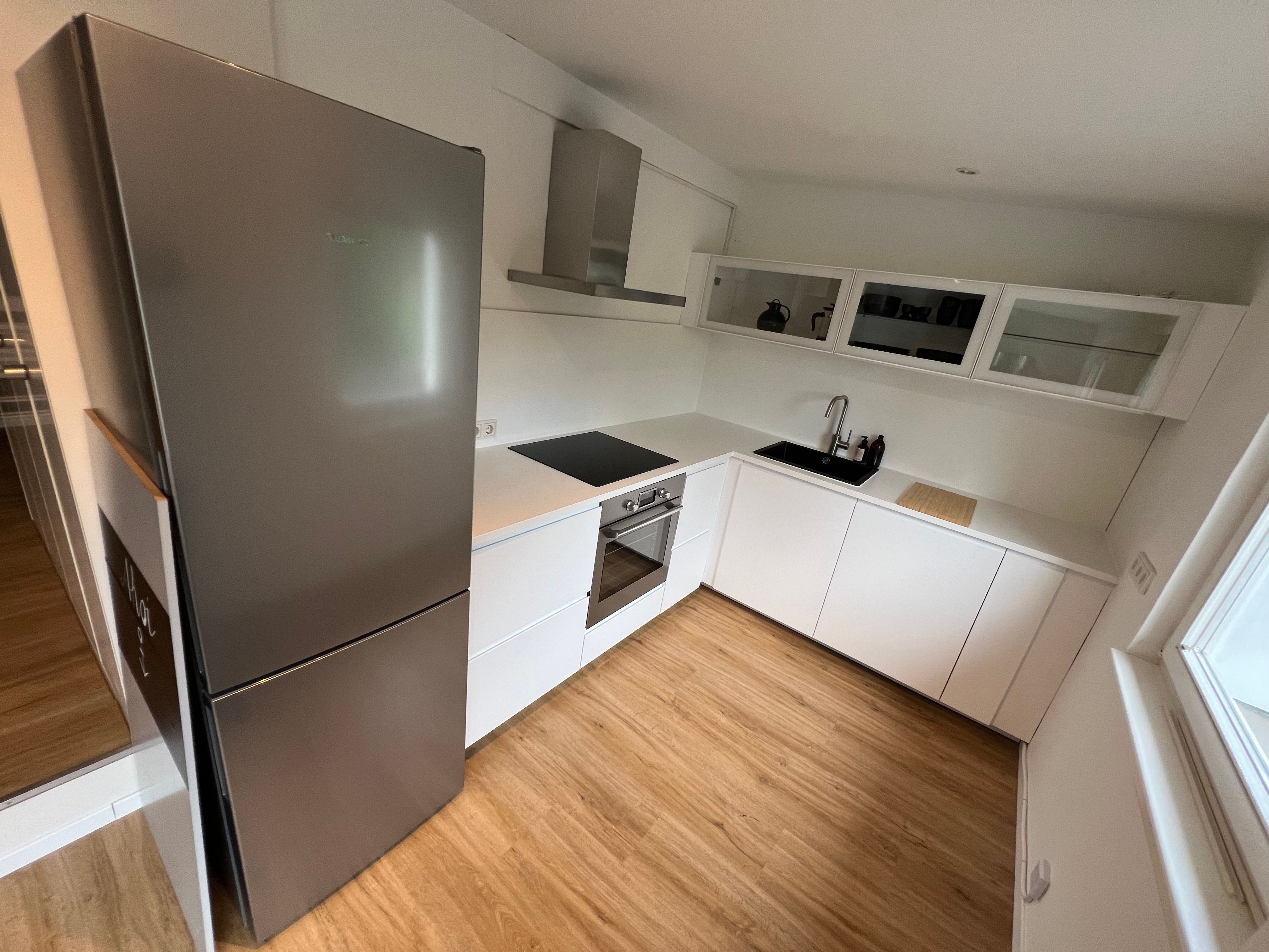  Beautiful House With Sunny Roof Terrace On The Outskirts Of Cologne. Excellent Connections To Cologn  -  Beautiful house with sunny roof terrace on the outskirts of Cologne. Excellent connections to Cologne city centre & trade fair.  - Gallery -  30