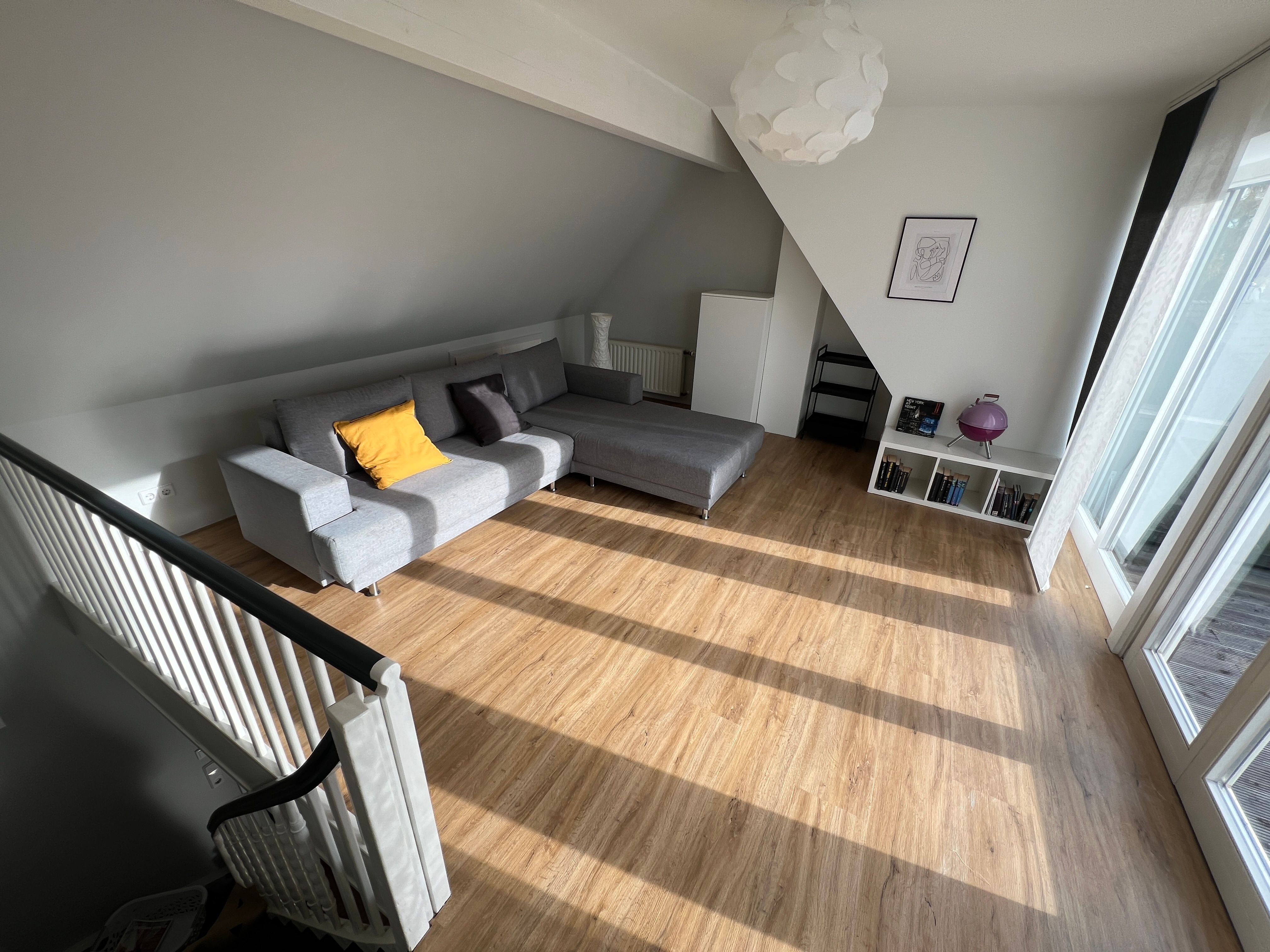  Beautiful House With Sunny Roof Terrace On The Outskirts Of Cologne. Excellent Connections To Cologn  -  Beautiful house with sunny roof terrace on the outskirts of Cologne. Excellent connections to Cologne city centre & trade fair.  - Gallery -  51