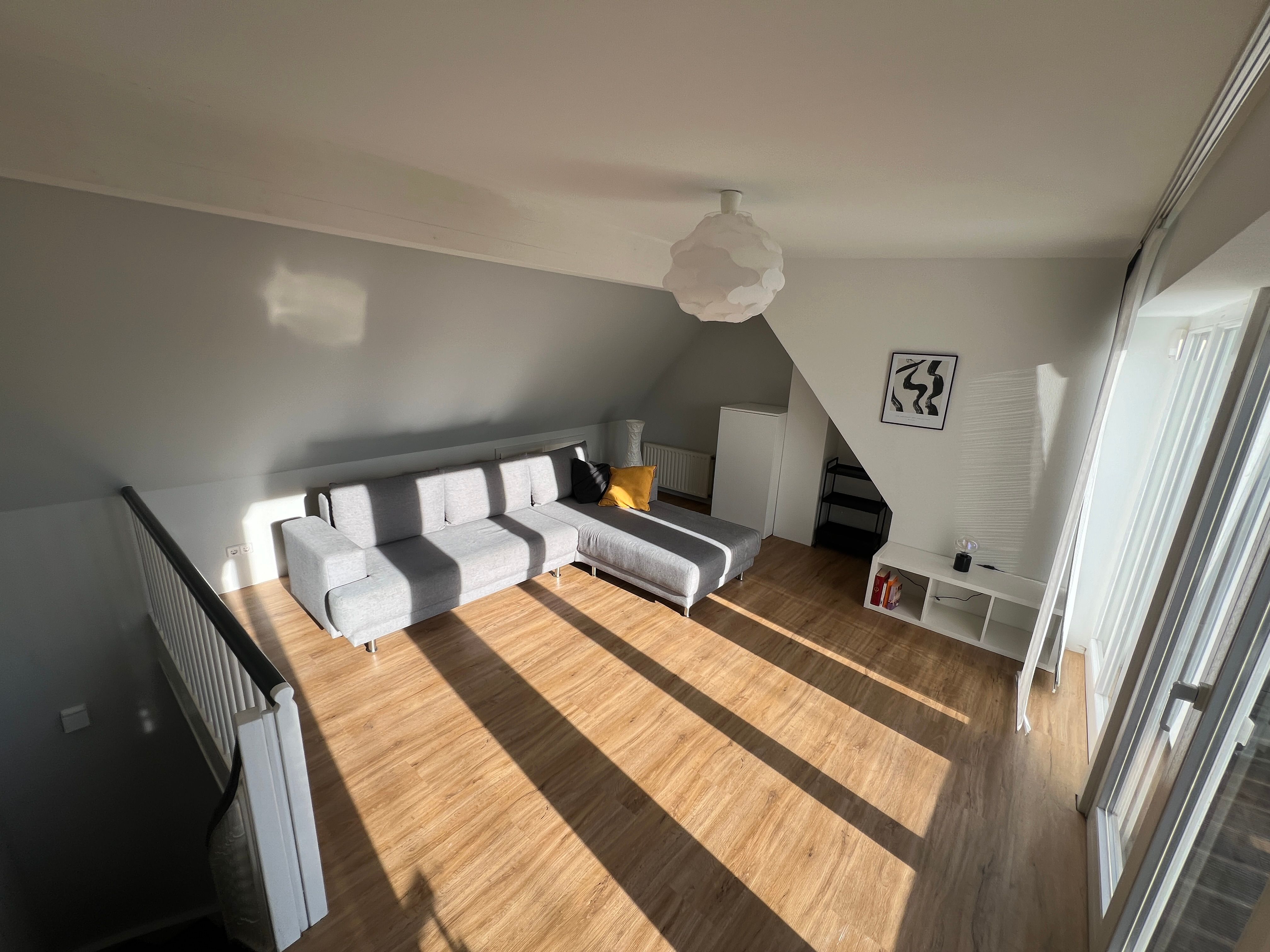  Beautiful House With Sunny Roof Terrace On The Outskirts Of Cologne. Excellent Connections To Cologn  -  Beautiful house with sunny roof terrace on the outskirts of Cologne. Excellent connections to Cologne city centre & trade fair.  - Gallery -  52
