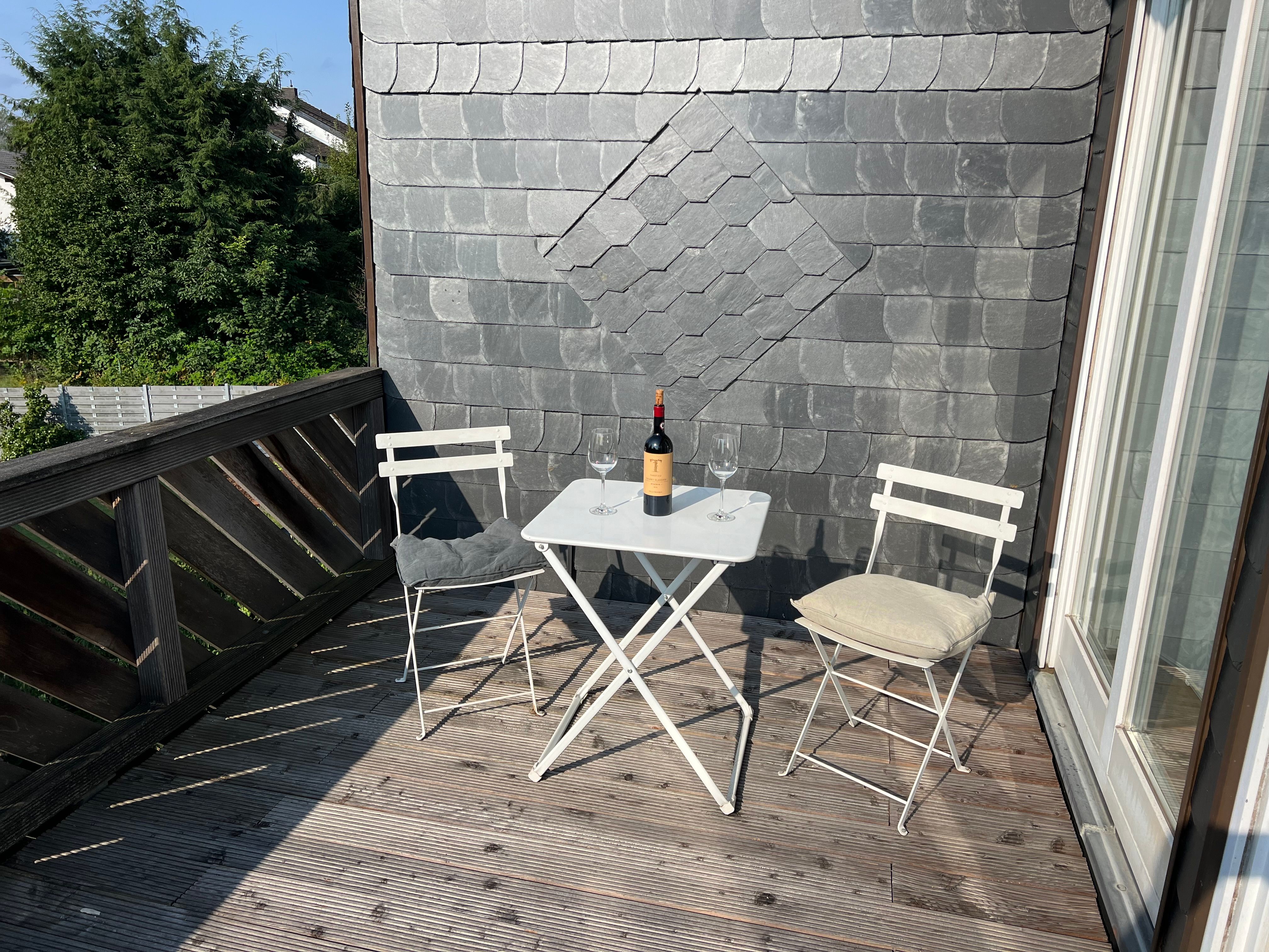 Beautiful House With Sunny Roof Terrace On The Outskirts Of Cologne. Excellent Connections To Cologn  -  Beautiful house with sunny roof terrace on the outskirts of Cologne. Excellent connections to Cologne city centre & trade fair.  - Gallery -  35