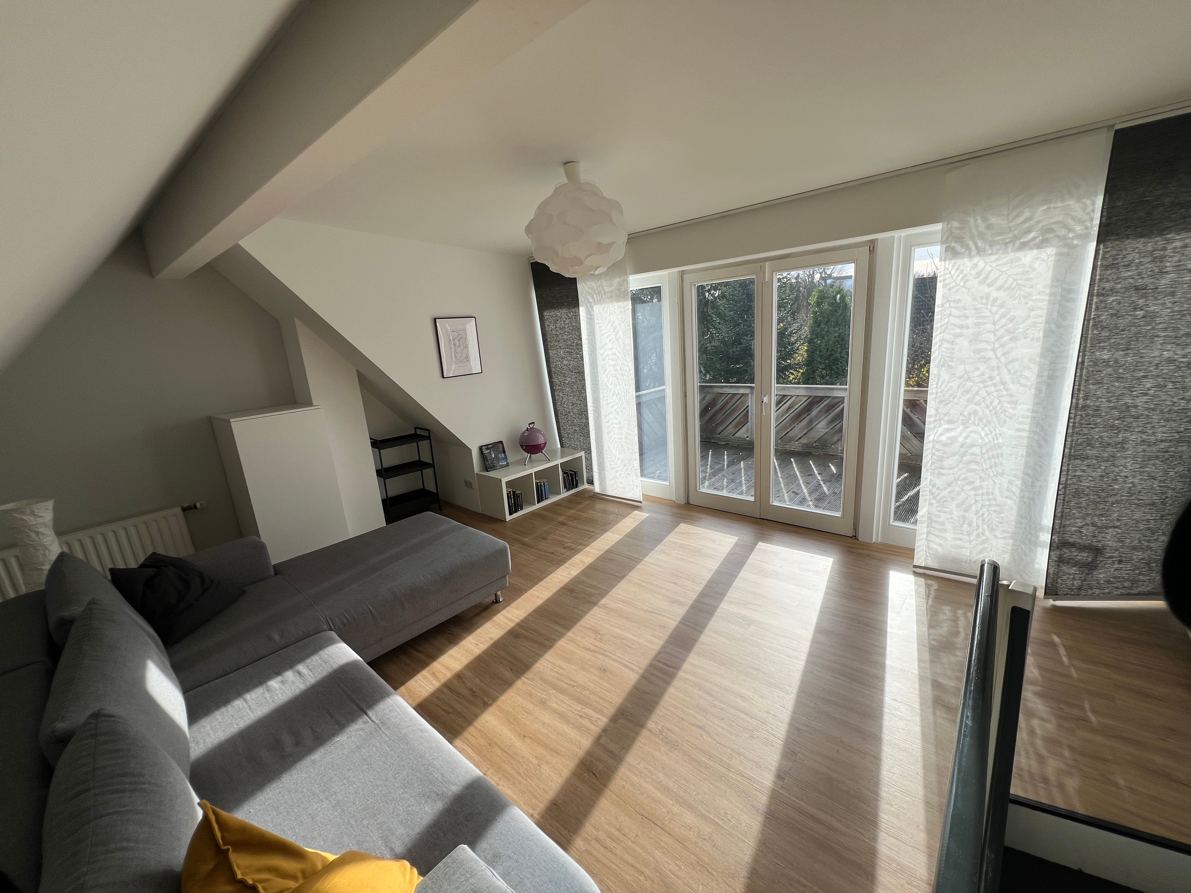  Beautiful House With Sunny Roof Terrace On The Outskirts Of Cologne. Excellent Connections To Cologn  -  Beautiful house with sunny roof terrace on the outskirts of Cologne. Excellent connections to Cologne city centre & trade fair.  - Gallery -  46