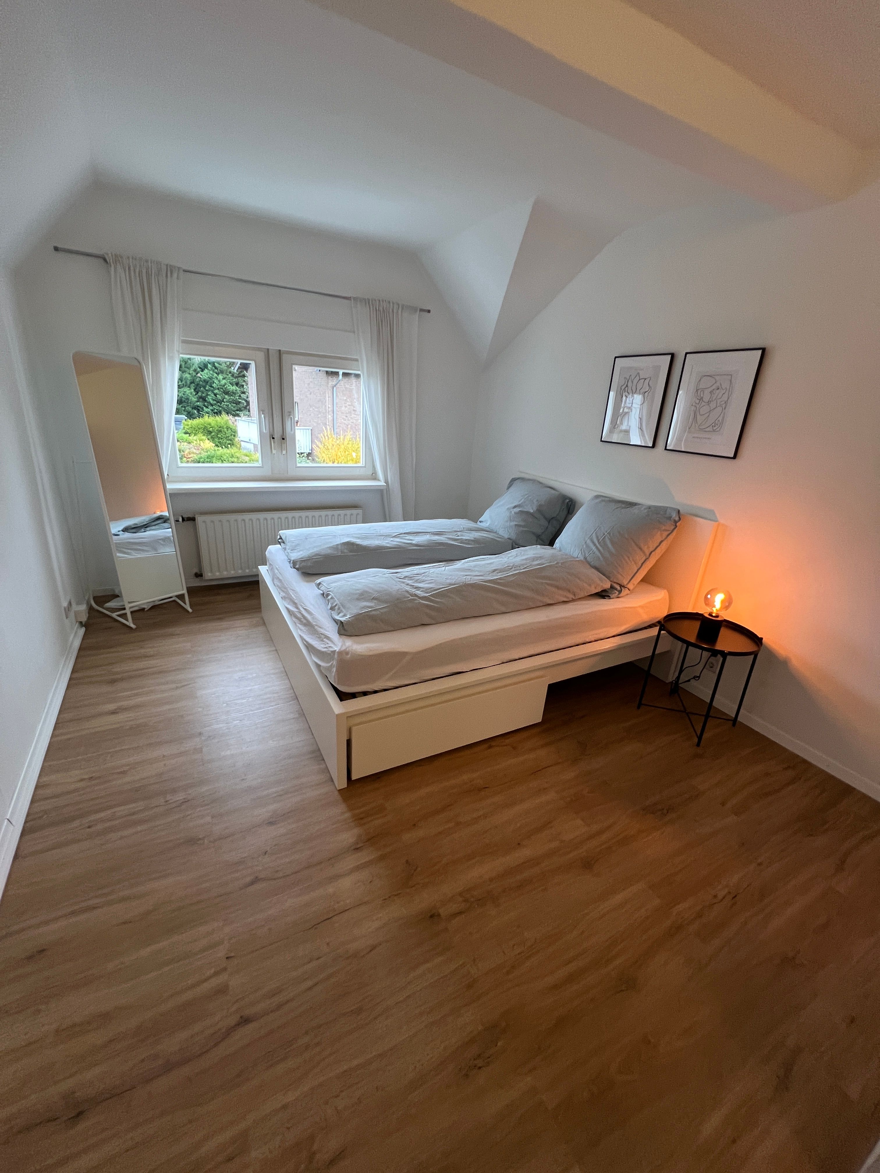  Beautiful House With Sunny Roof Terrace On The Outskirts Of Cologne. Excellent Connections To Cologn  -  Beautiful house with sunny roof terrace on the outskirts of Cologne. Excellent connections to Cologne city centre & trade fair.  - Gallery -  19