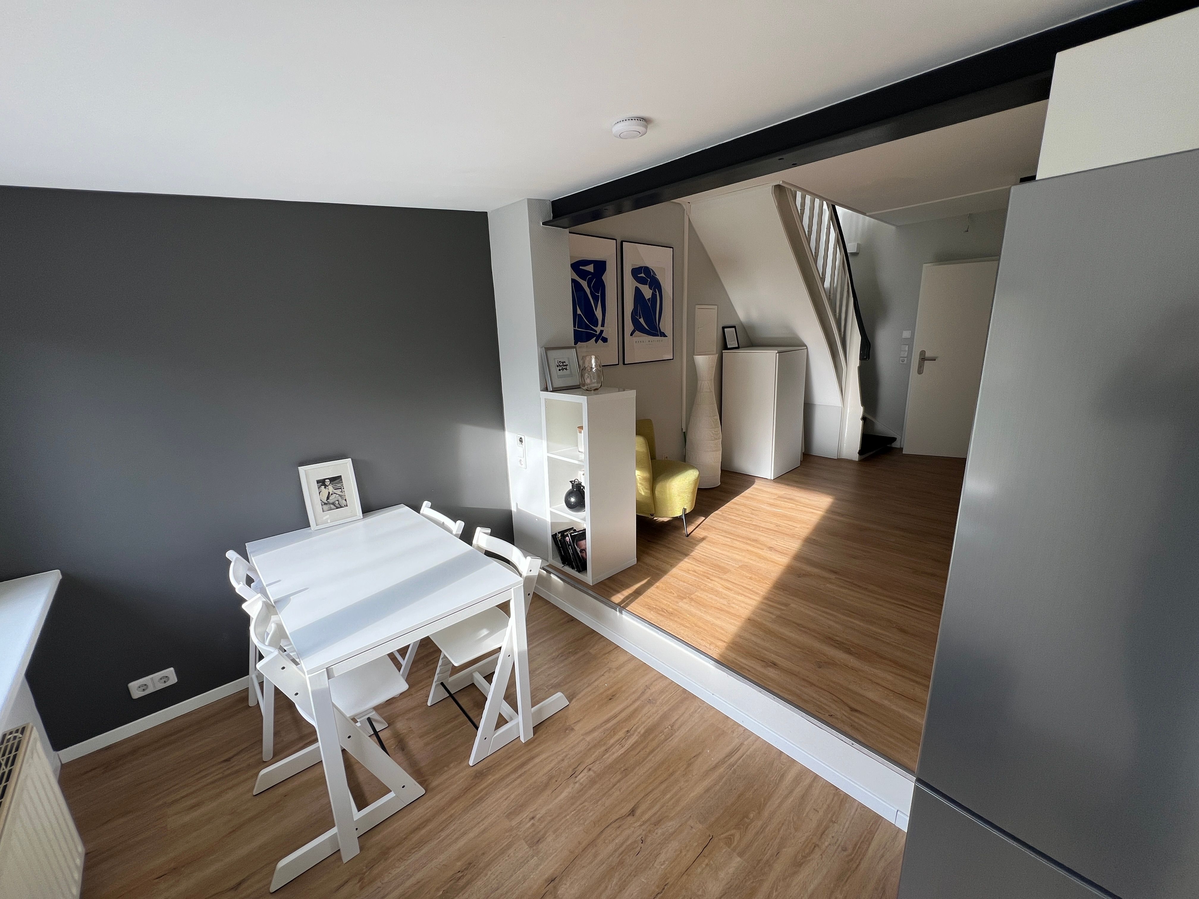  Beautiful House With Sunny Roof Terrace On The Outskirts Of Cologne. Excellent Connections To Cologn  -  Beautiful house with sunny roof terrace on the outskirts of Cologne. Excellent connections to Cologne city centre & trade fair.  - Gallery -  57