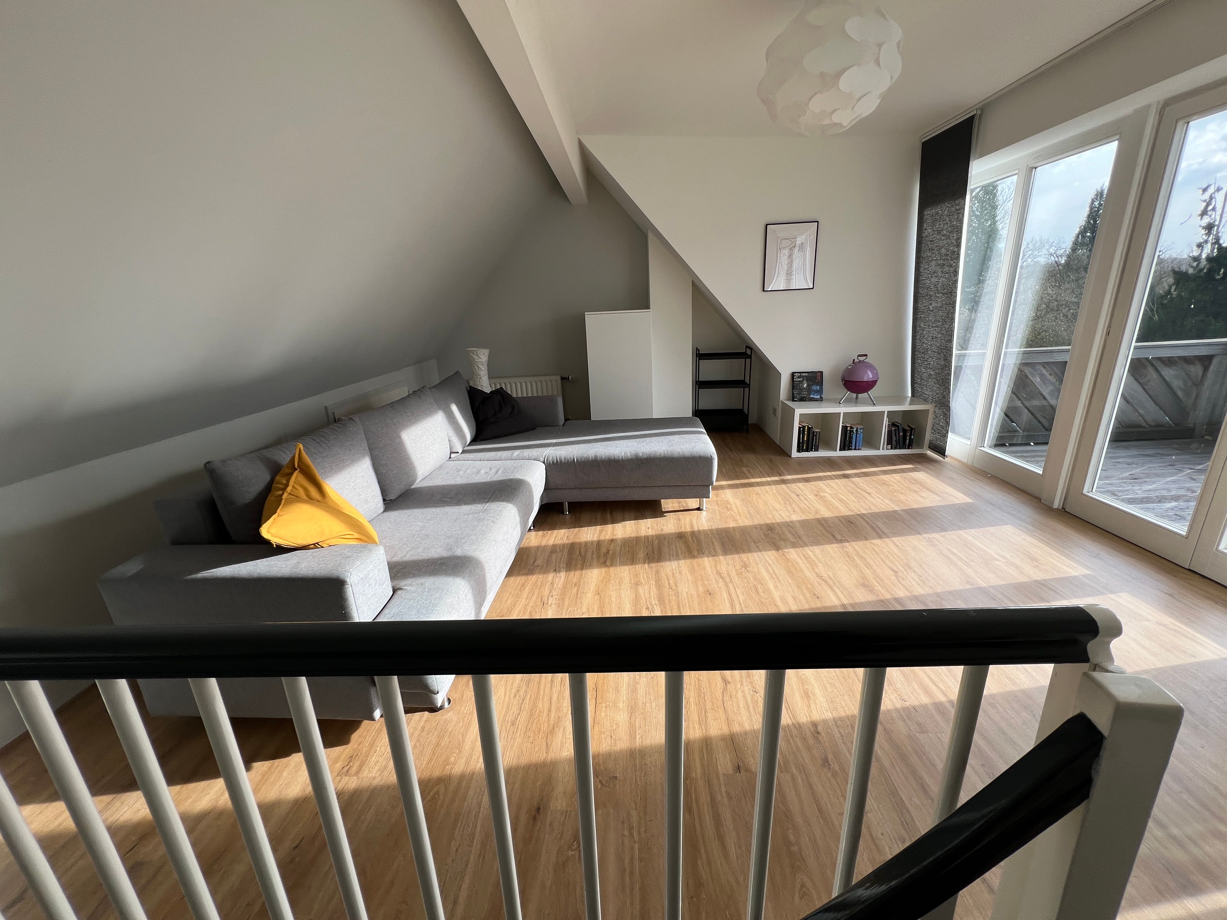  Beautiful House With Sunny Roof Terrace On The Outskirts Of Cologne. Excellent Connections To Cologn  -  Beautiful house with sunny roof terrace on the outskirts of Cologne. Excellent connections to Cologne city centre & trade fair.  - Gallery -  50