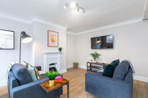 11, Hessle Road