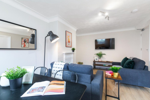 11-hessle-road-leeds-89548859320251004023413AM