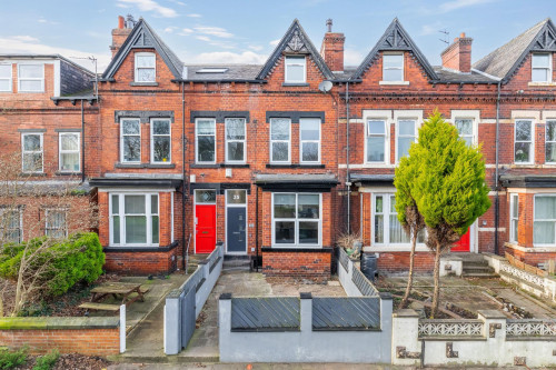 25-blenheim-square-leeds-11715703520251004023510AM