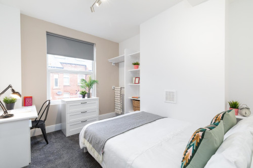 25-blenheim-square-leeds-146859631720251004023509AM