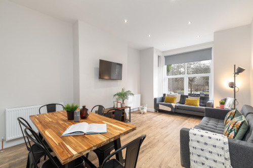 25-blenheim-square-leeds-23668198620251004023500AM