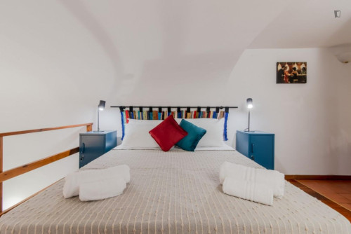 Charismatic 1-bedroom apartment near the Centrale train station
