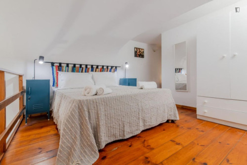 Charismatic 1-bedroom apartment near the Centrale train station