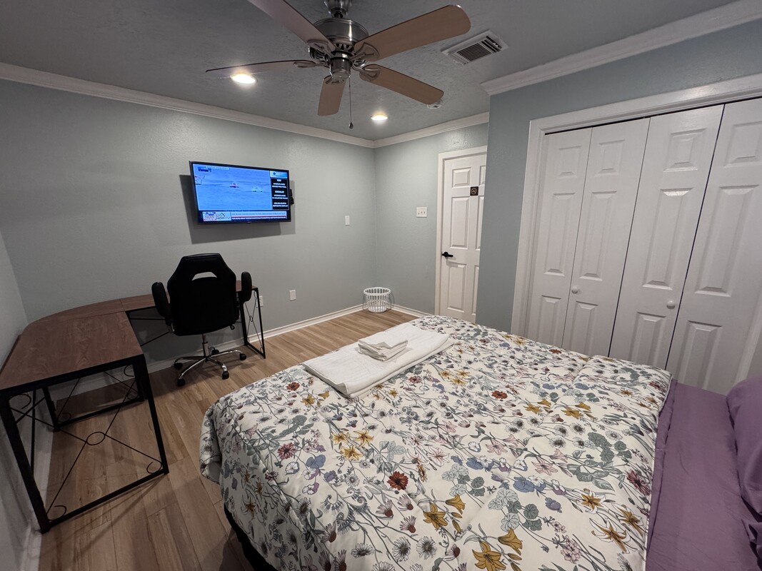  Private Room 1 – Women Only(Full Room)  -  Safe Women-Only Homestay  - Gallery -  1