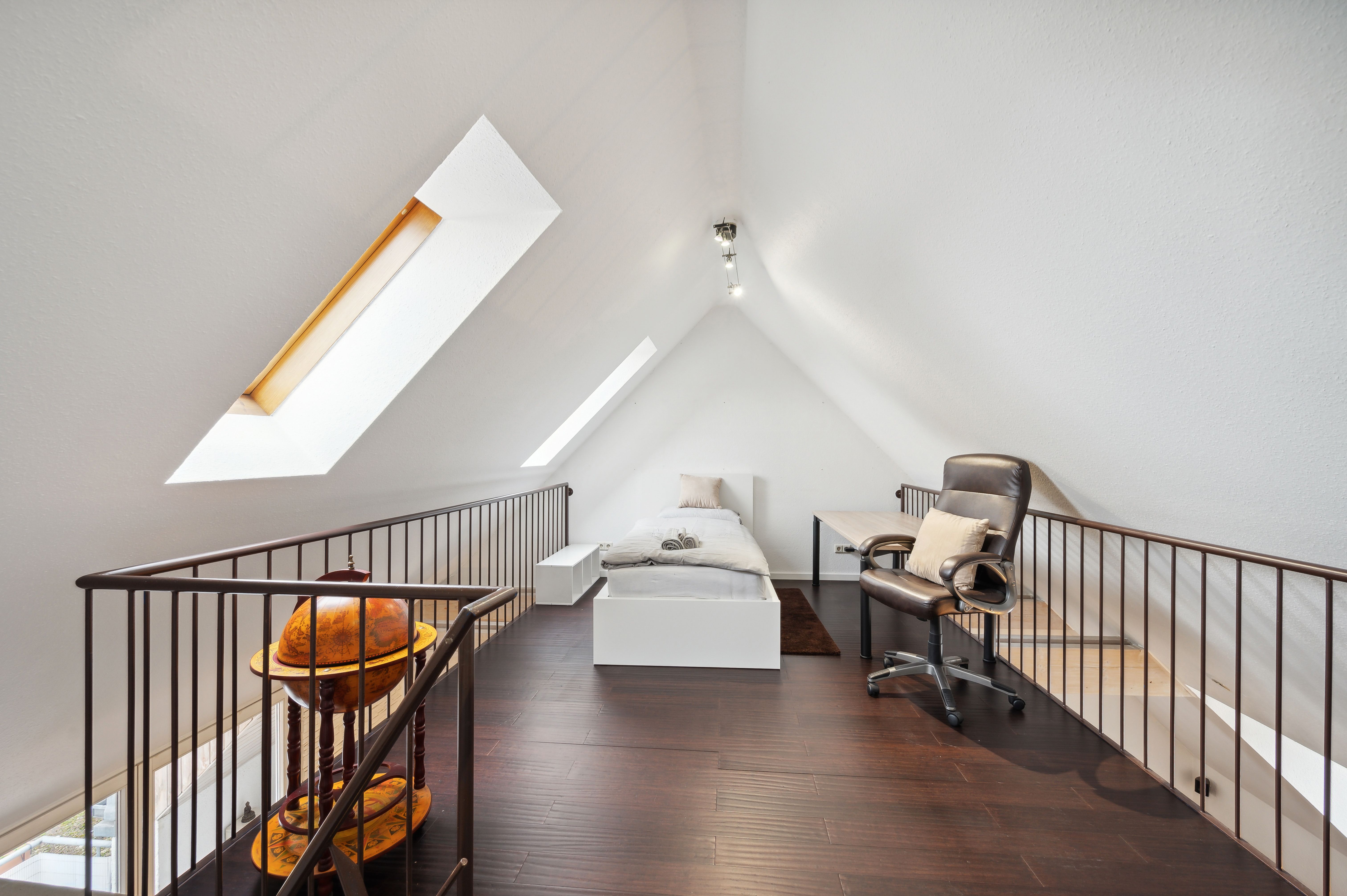 Family 3.5 Room Maisonette "Jacobsen" I City Center I Mercedes I Netflix I AirCon I Home Office I Pe - Family 3.5 room maisonette "Jacobsen" I City center I Mercedes I Netflix I AirCon I Home office I Pet friendly - Gallery - 15