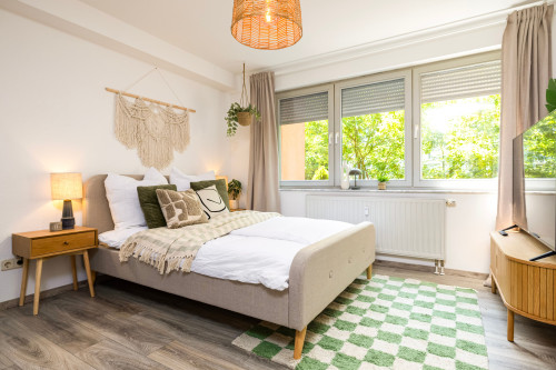 Canopy Loft – Bright & Stylish Loft with Balcony Overlooking Nature