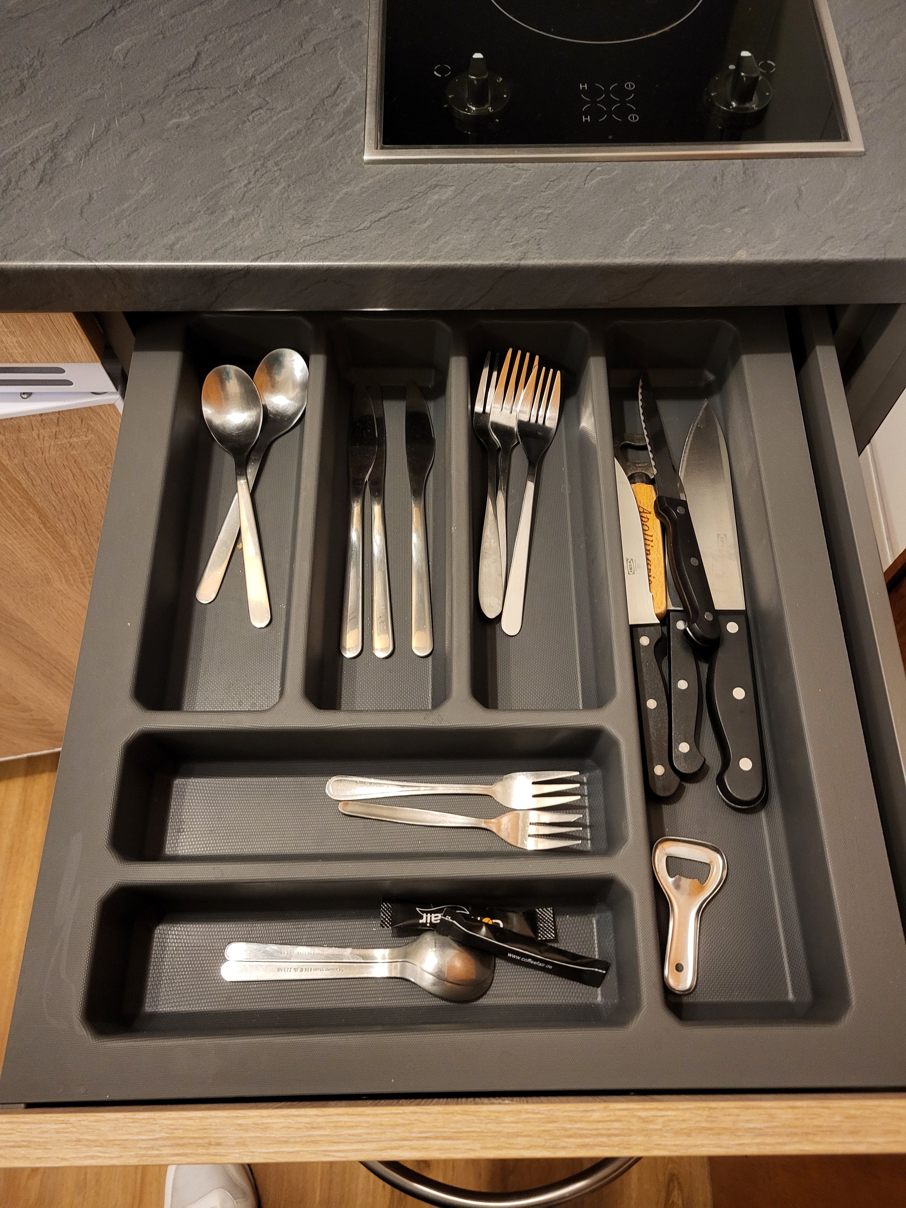  Living On The Rhine Promenade, Stylishly Furnished At An All-Inclusive Price  -  Living on the Rhine promenade, stylishly furnished at an all-inclusive price  - Gallery -  7