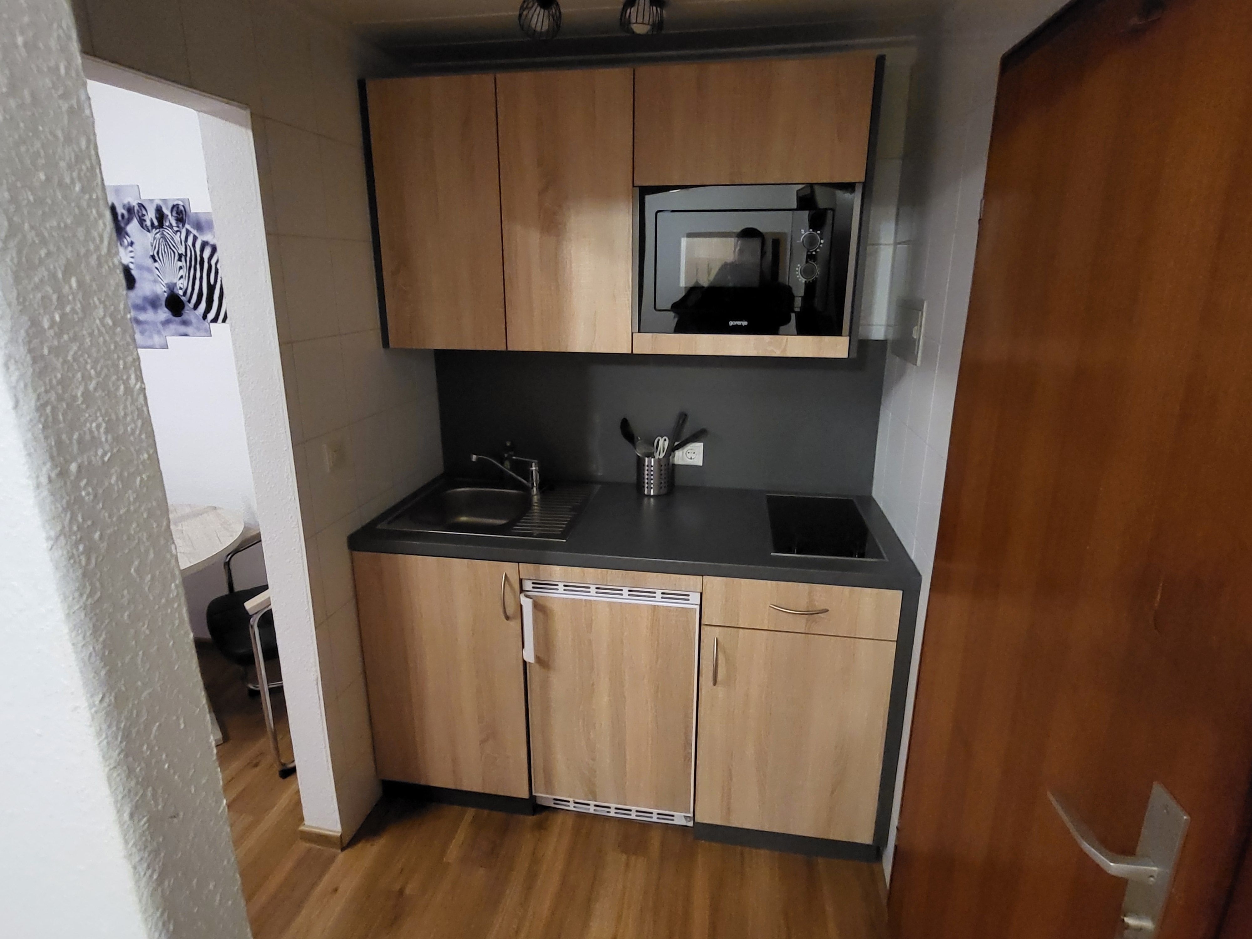  Living On The Rhine Promenade, Stylishly Furnished At An All-Inclusive Price  -  Living on the Rhine promenade, stylishly furnished at an all-inclusive price  - Gallery -  14