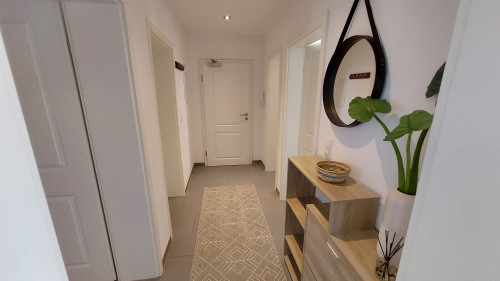 Central with balcony - cozy all-in apartment - Gallery - 3