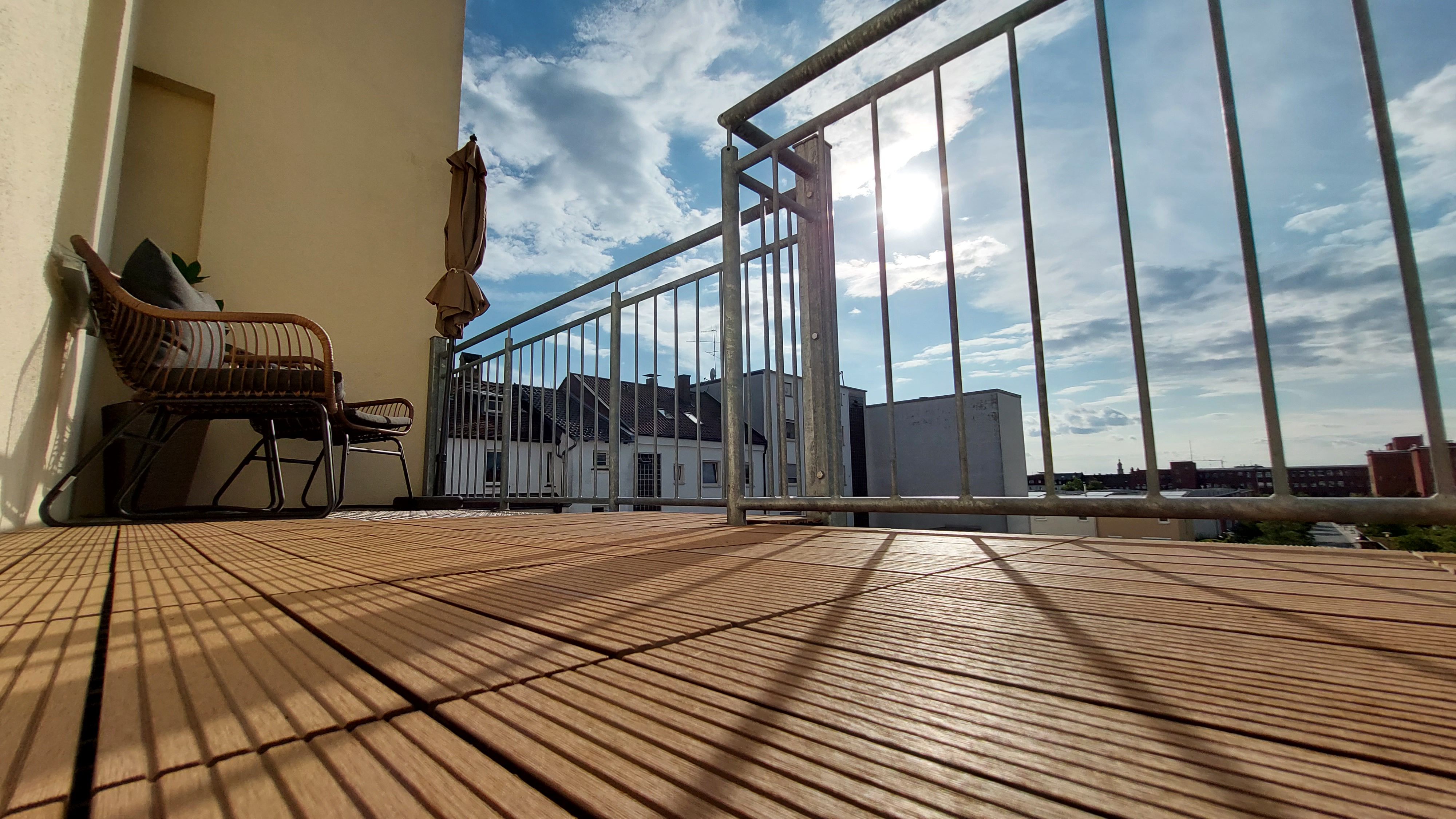 Central With Balcony - Cozy All-In Apartment - 22